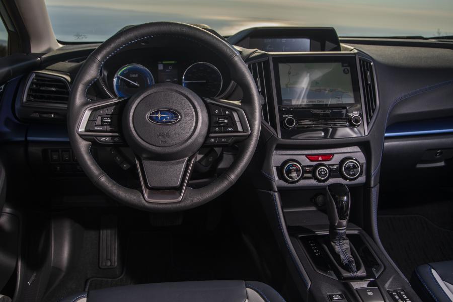 Торпедо Subaru Crosstrek Hybrid 2019 года  (фото 62 из 66)